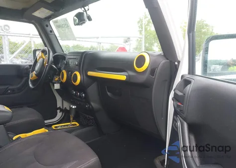 2015 Jeep Wrangler Unlimited Sahara from USA, damaged, VIN 1C4BJWEG1FL506393